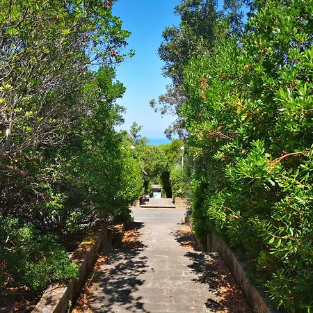 Bilocale Vista Mare 6 Posti Letto! Monolocale Vista Mare 4 Posti Letto! *